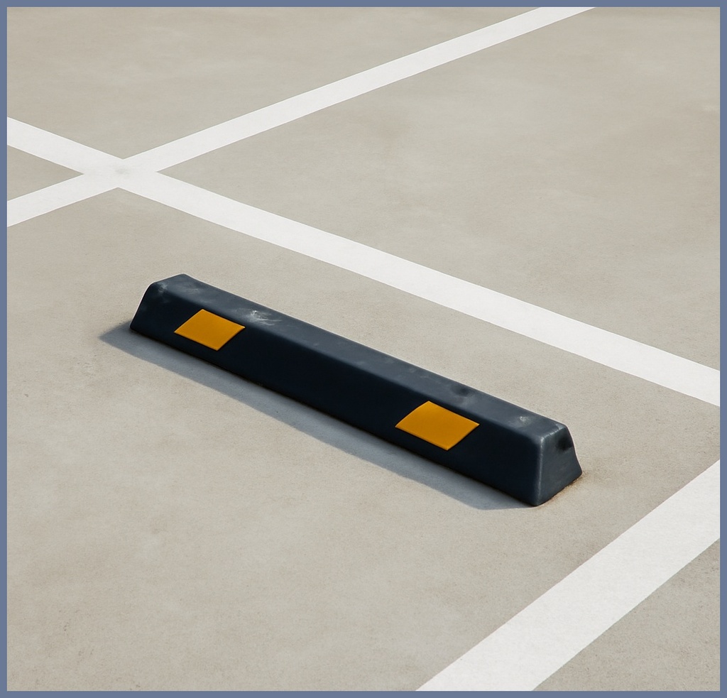 주차장 바닥 스토퍼, 왜 꼭 필요할까? 설치 비용부터 추천 제품까지 한눈에 관련 이미지 1